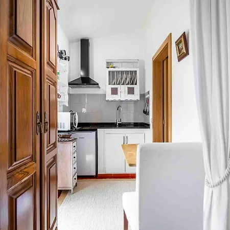 Vakantiehuis Charming House With Mountain View In Vilar de Ferreiros