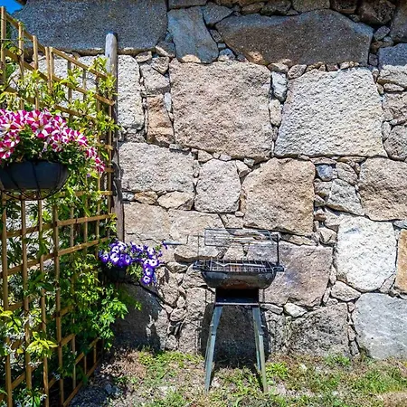 Charming House With Mountain View In Holiday home Vilar de Ferreiros